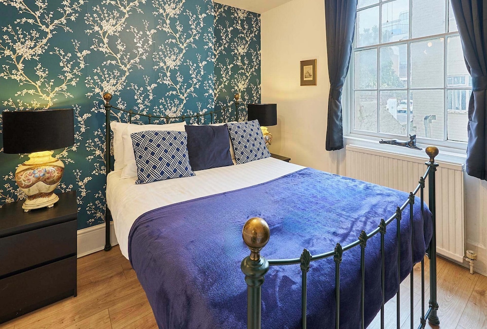 Host Stay Grand Parade Apartment