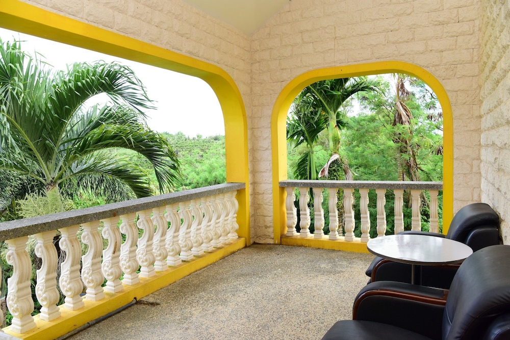 Saipan Stay Lounge