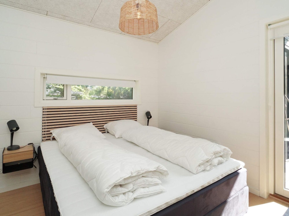 6 Person Holiday Home in Gilleleje view 2