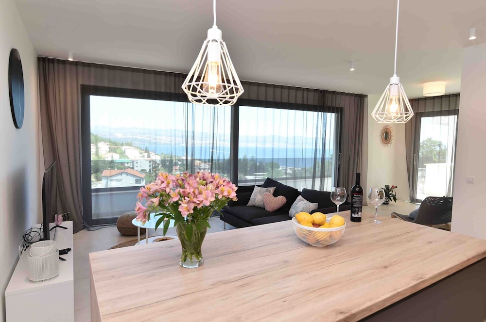 Villa Bella Vista B in Icici
