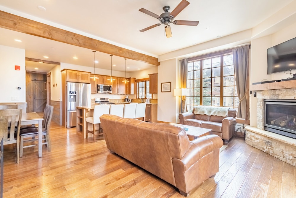 West Main Unit 102c
