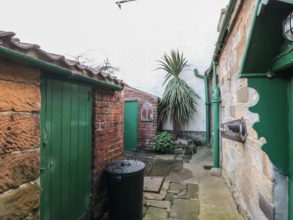 Newton Cottage