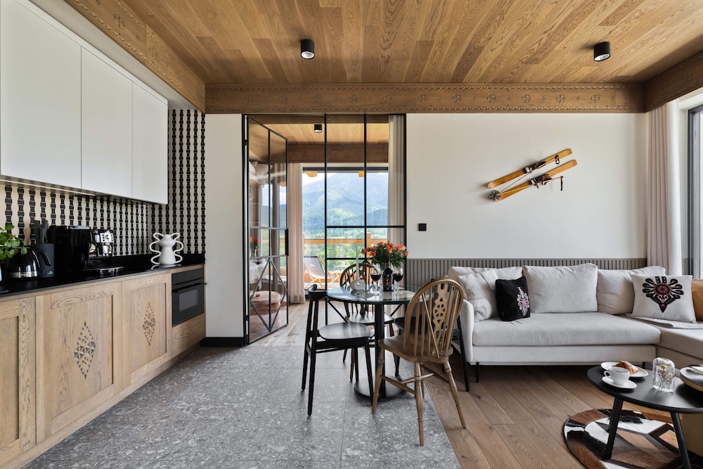 IJG Imperial Apartamenty Szymaszkowa