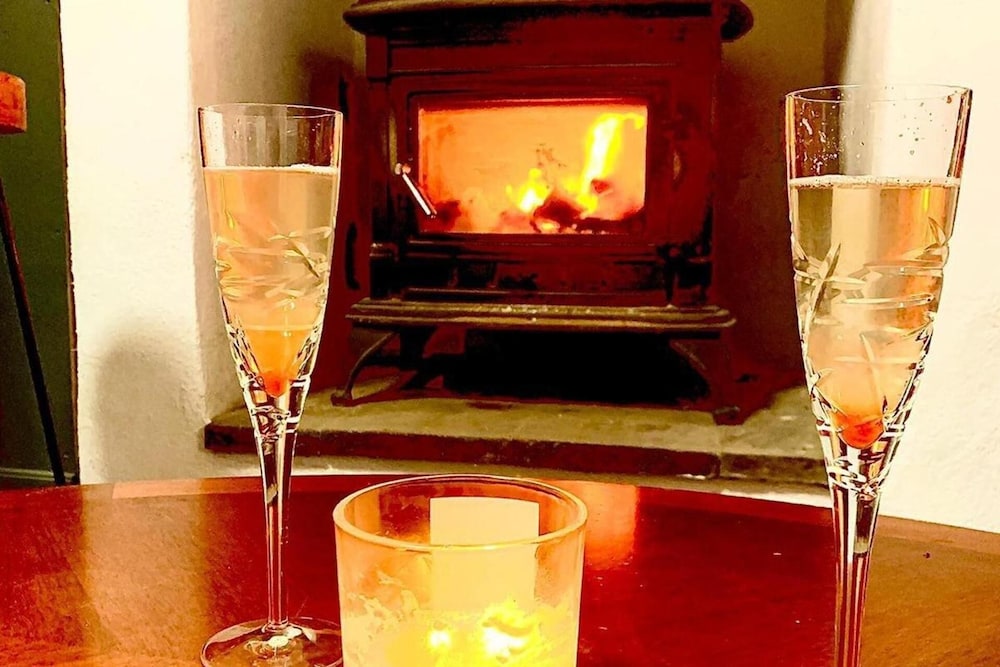 Tranquil Carney Commons Cottage - Sleeps 10