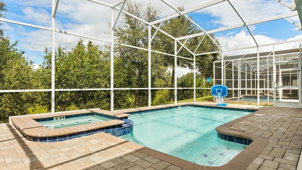 Championsgate Family Homepool, Hot Tub & Cinema