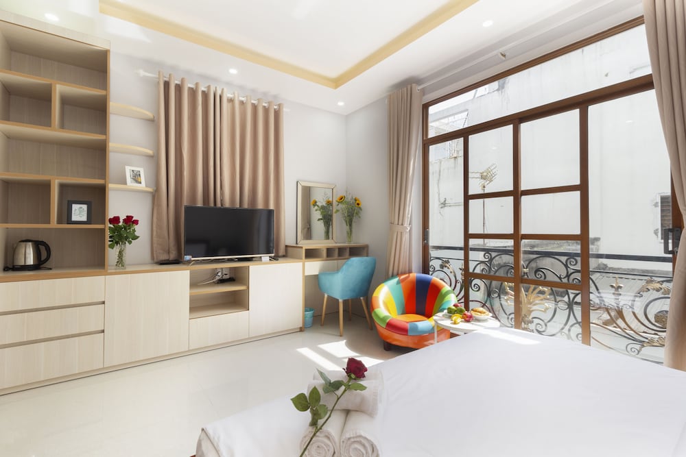 CBD Home - Home in Central - The Art
