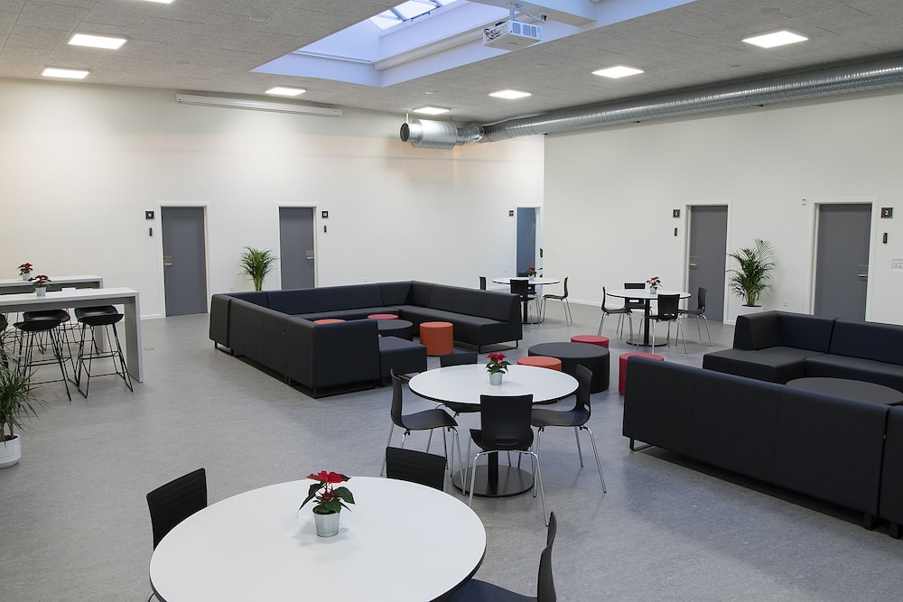 meeting & event spaces