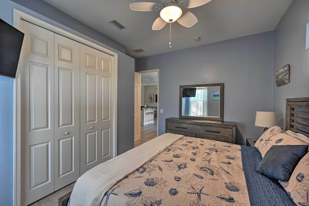 Spacious Canalfront Oasis w/ Pool Hot Tub! - Property Image 25
