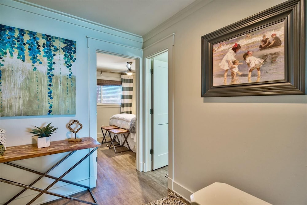 Beachfront Townhome in Seacrest + Free Tickets: Bikes, Dolphin Cruise & More!