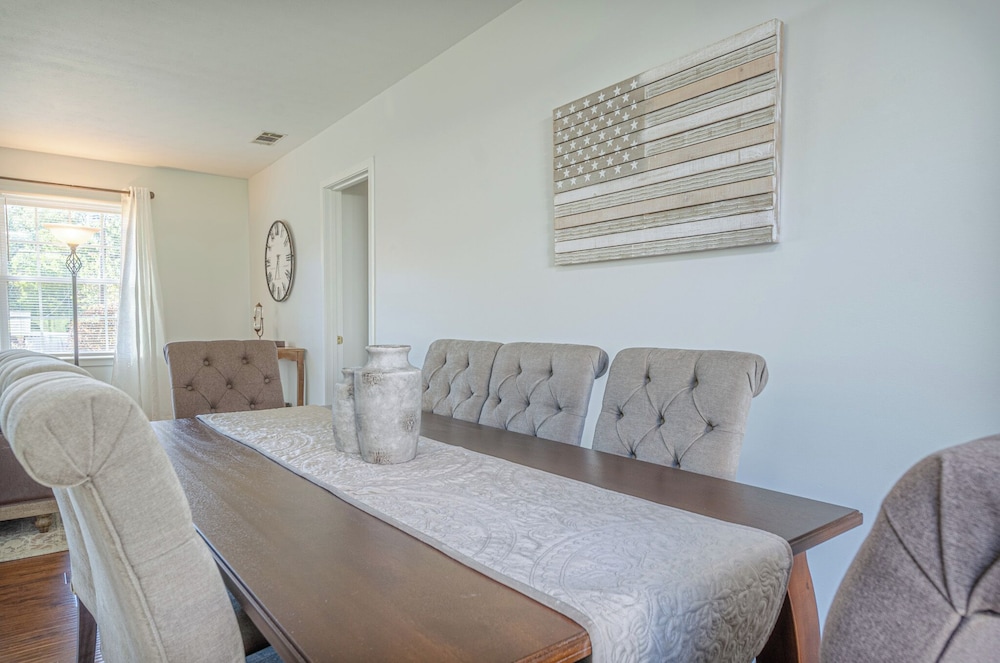 Spacious 4BR Columbus Home with GameRoom