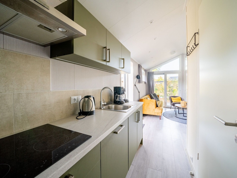 Nice Chalet With Dishwasher, on the Veluwe view 5