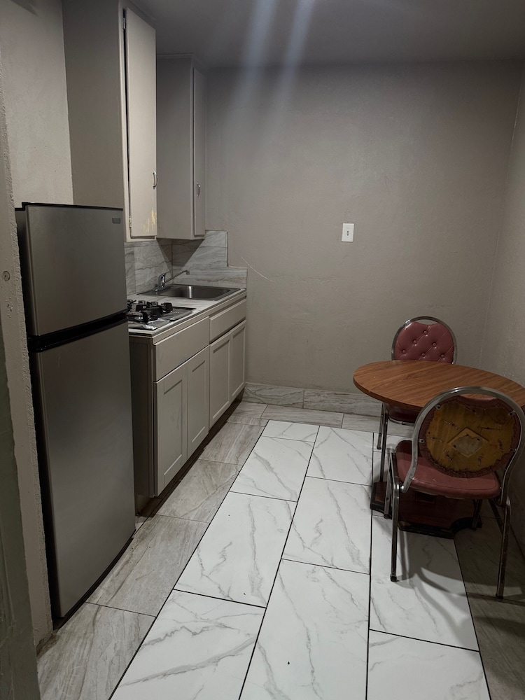 Apple Valley Motel