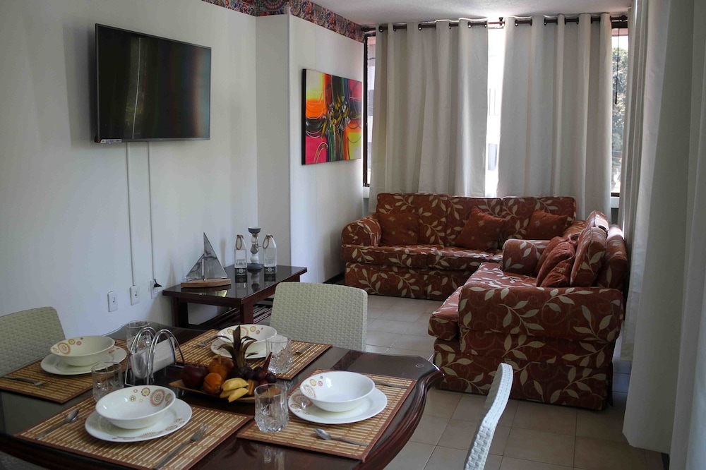 Apartamento con piscina by Vivetu