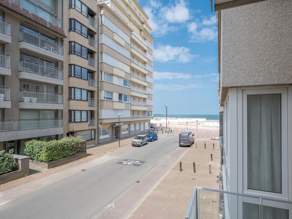 Apartment in Knokke Near Albert Beach