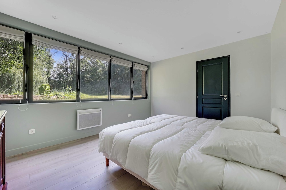 Intimate House - 4br/12p - Le Val-saint-germain view 2