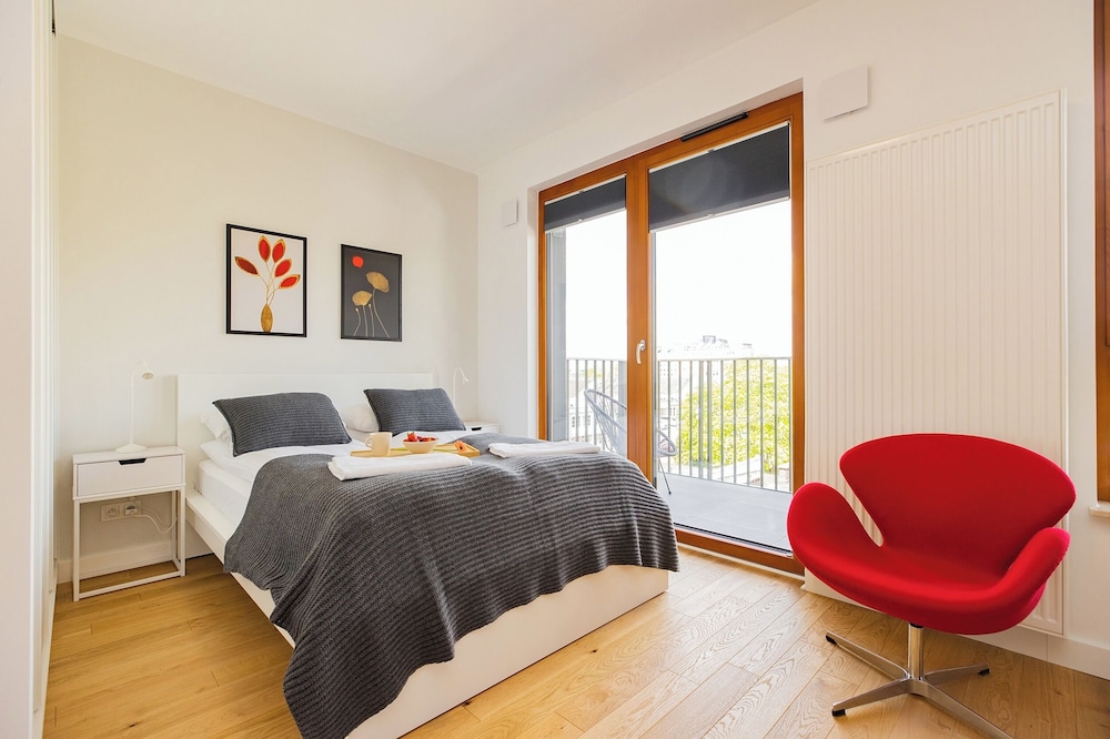 ShortStayPoland Zdziechowskiego B151 view 4