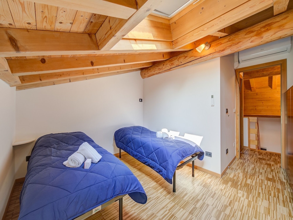 Casa Mondragon In Lazise view 4