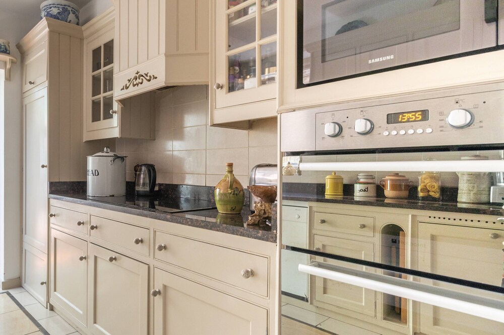 Lilyville Road III by Onefinestay