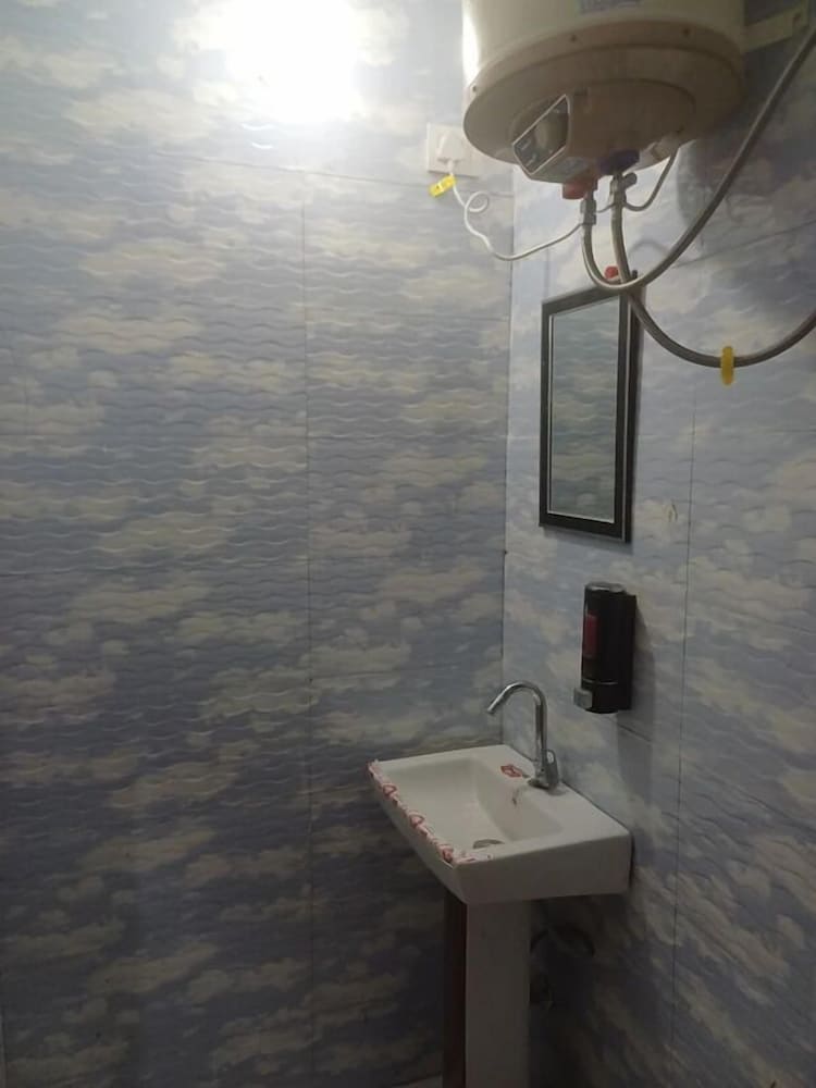Hotel Ganga shree