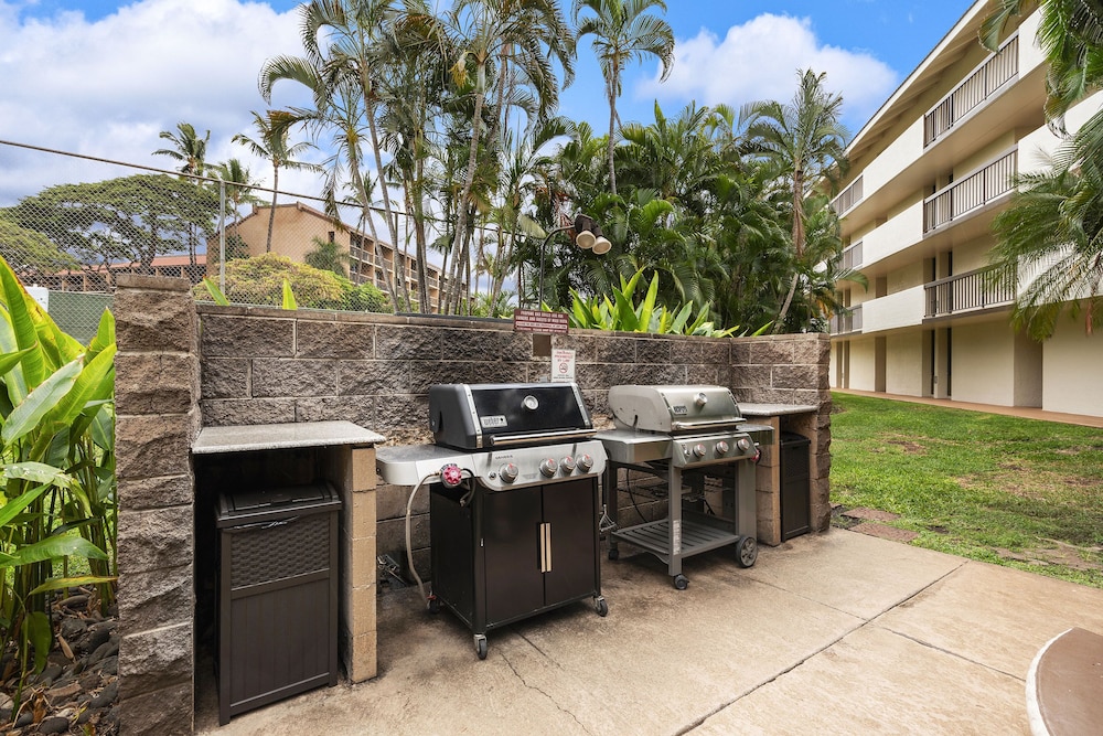 Maui Vista 1-308 - Steps From the Beach, Renovated, Ocean Views, New Windows, AC