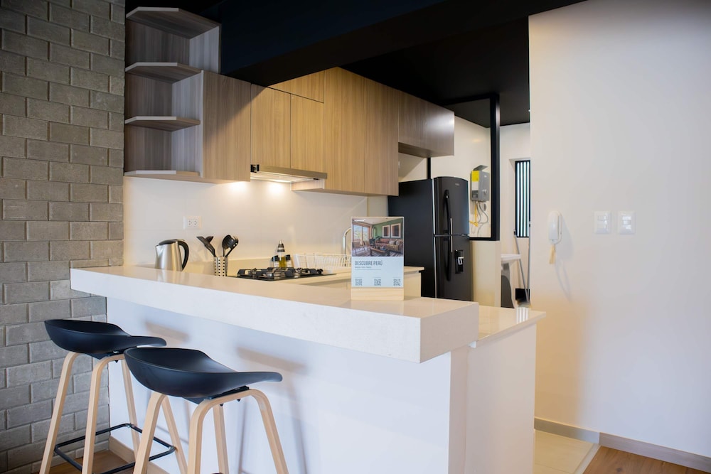 w Cozy 1BR w Balcony Near Kennedy Park