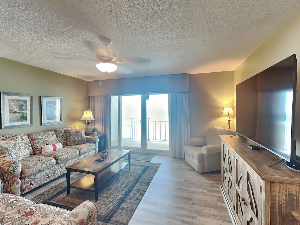 Emerald Isle #400 by Southern Vacation Rentals