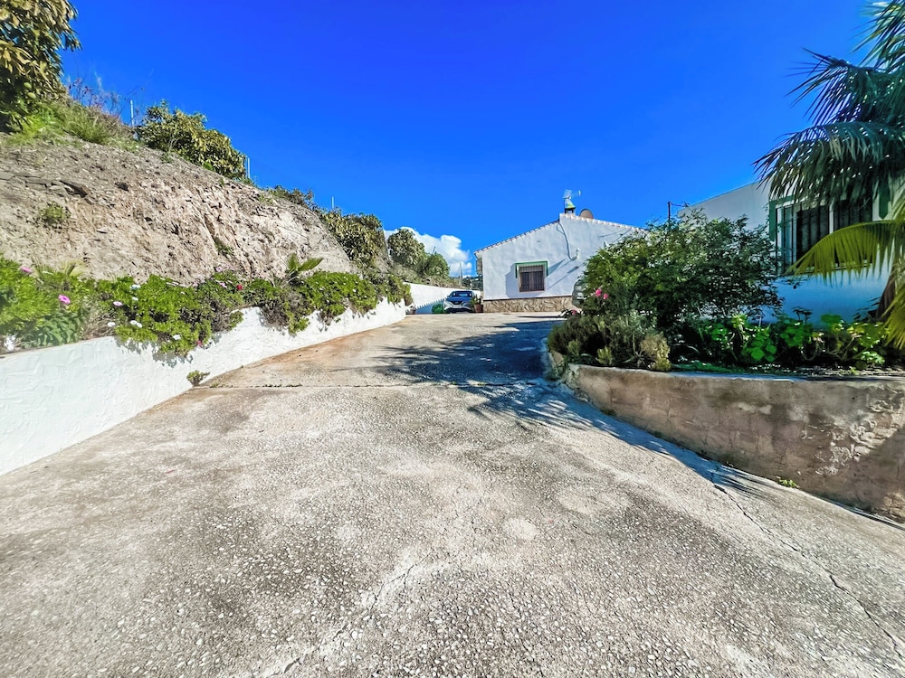 Stunning Private Villa With Sea Views, Pool, and Sun-drenched Terrace