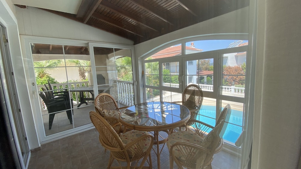 Perfect Quiet and Peaceful Villa view 3