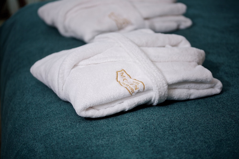 Momento Golden Horn Otel - Image 49