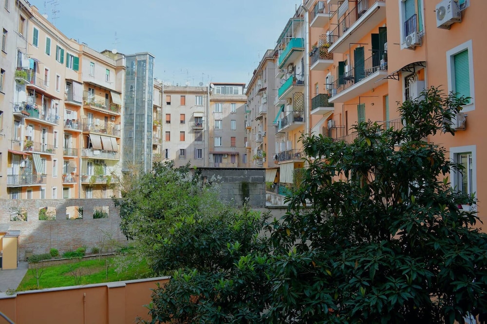 Charming Trastevere Apartment in Heart of Rome