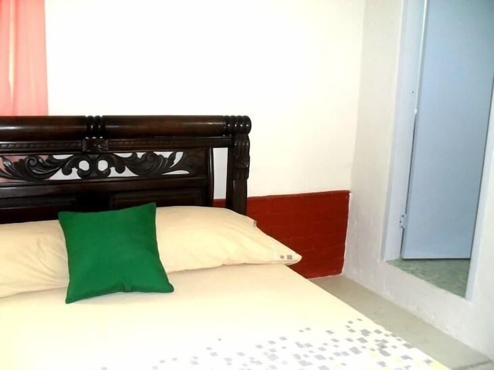 Hostal Playa Los Cocos