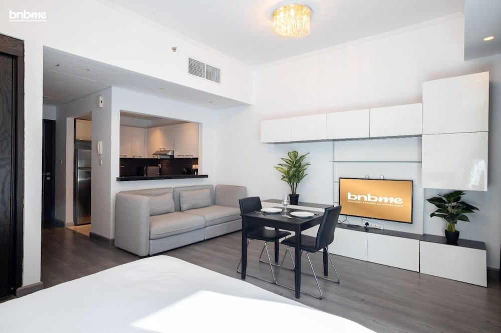 Classic Studio in the of the Marina Bnbmehomes