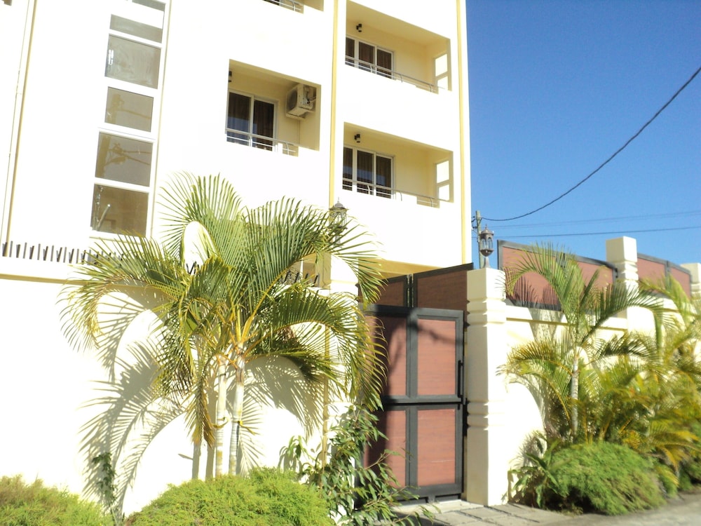 Monalysa St Honoré Apartment & Studio