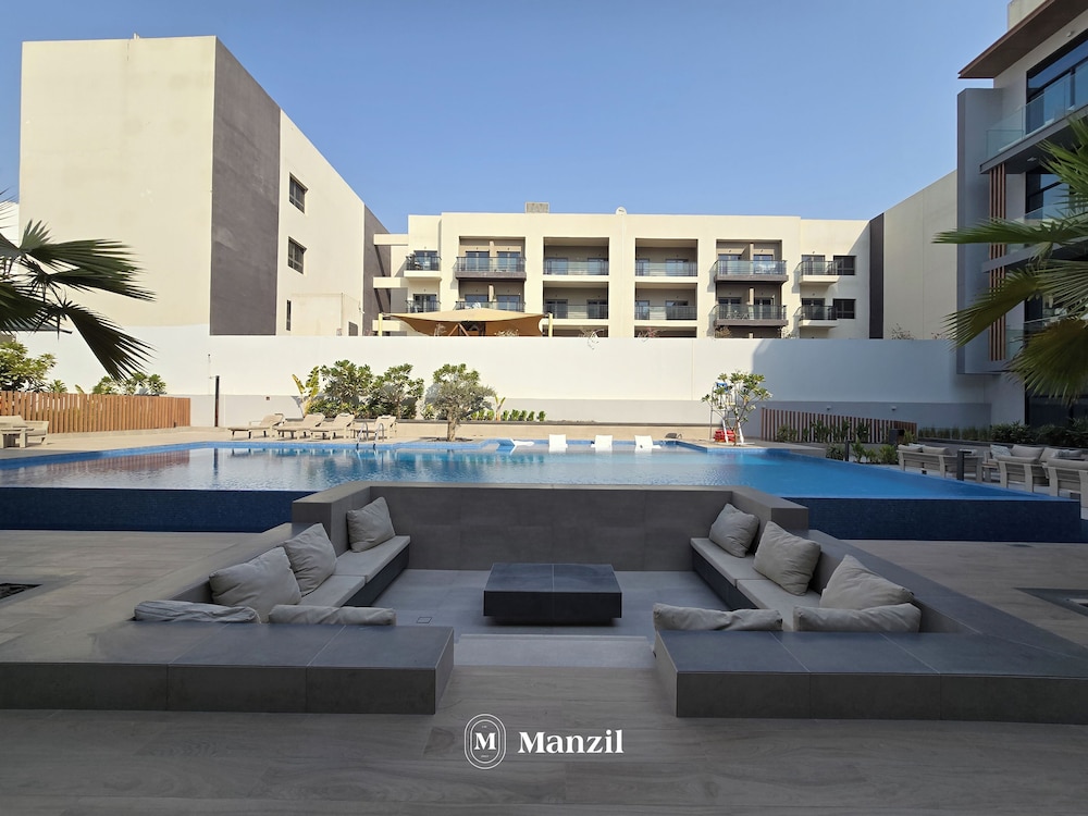 Manzil- Chic 2BR w Pool nr Circle Mall