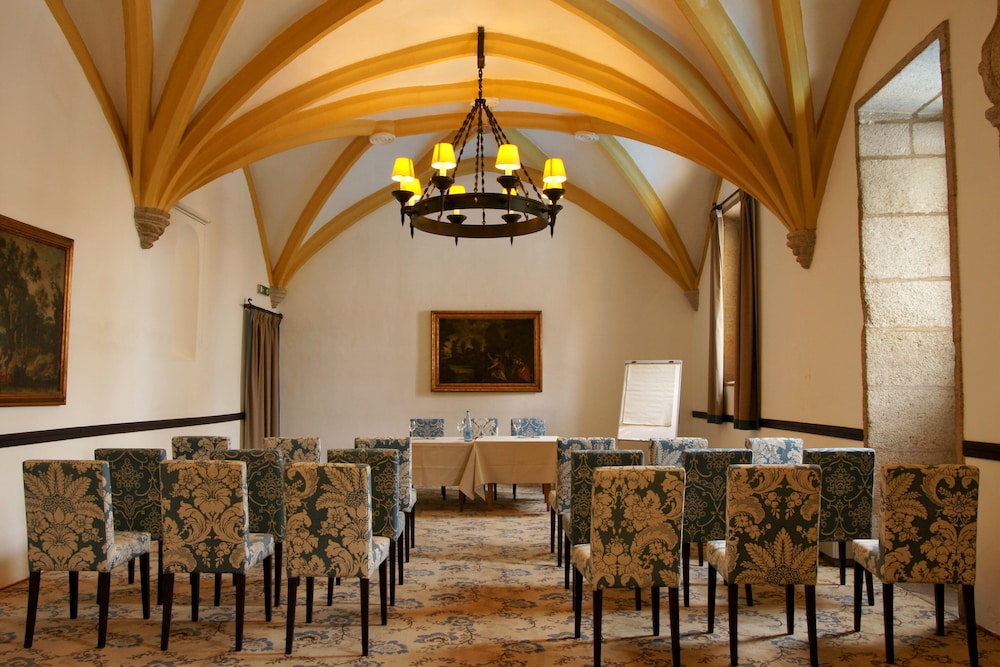 Pousada Convento de Evora - Historic Hotel