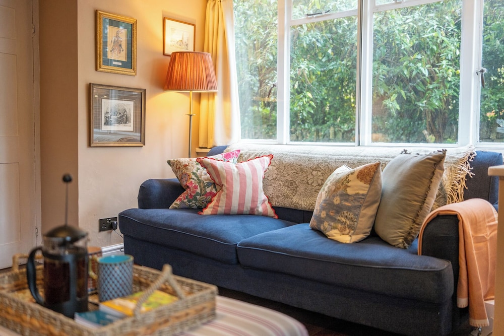 Beautiful 2BD Cottage in the Cotswolds