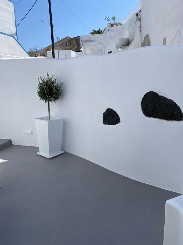 Eternity Suites Santorini