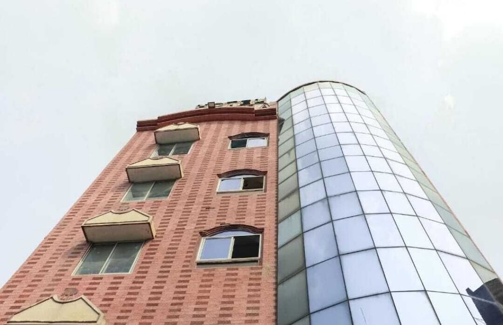 HOTEL SRI KALAGA