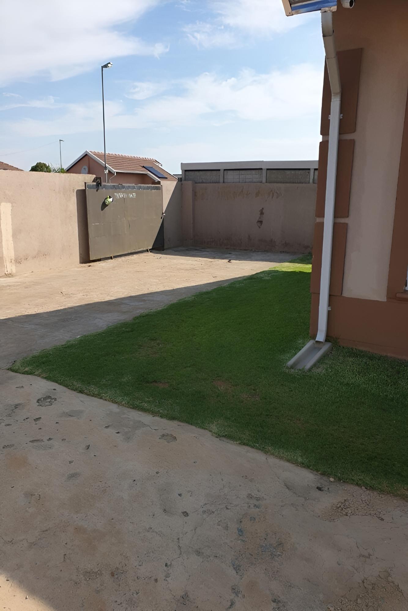 Mkoko Guesthouse view 4