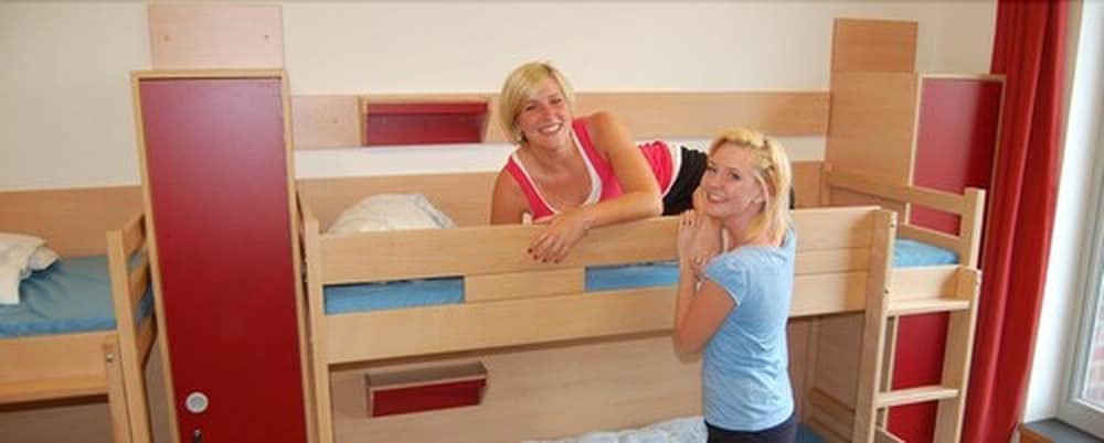 Jugendherberge Horner Rennbahn - Hostel