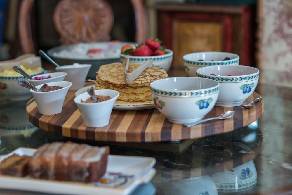 The Victoria B & B