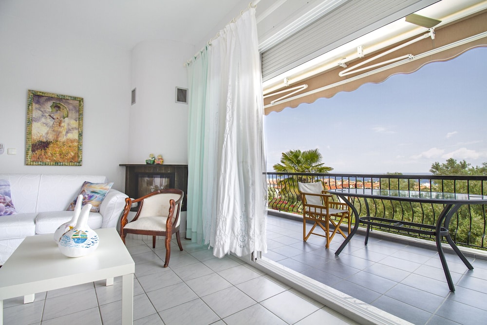 Magdalini's Seaview House - Pefkohori
