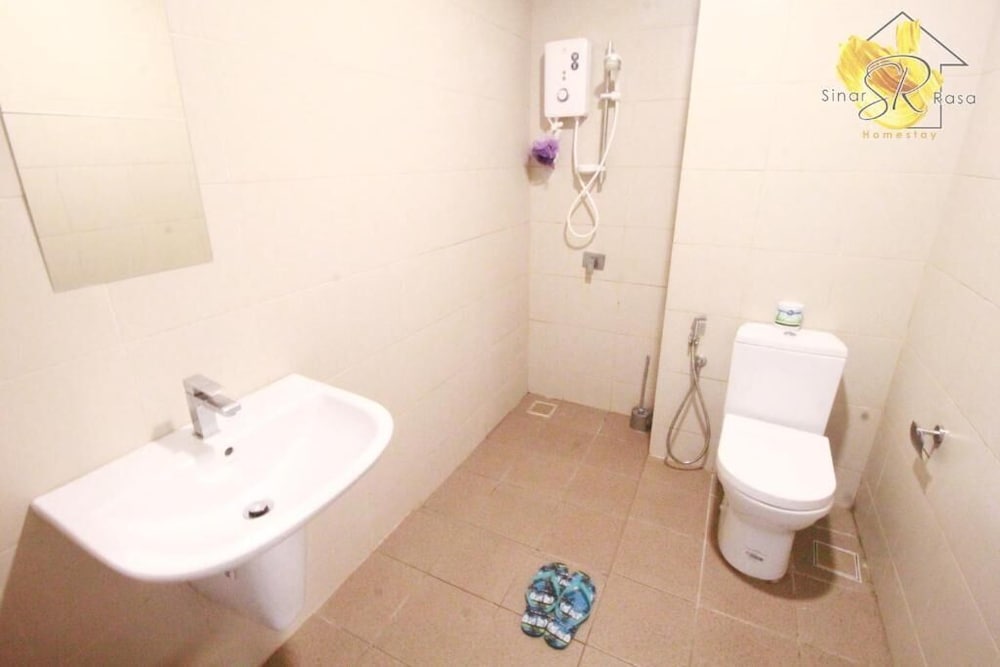 Sinar Rasa Homestay I-City I-Soho photo 4
