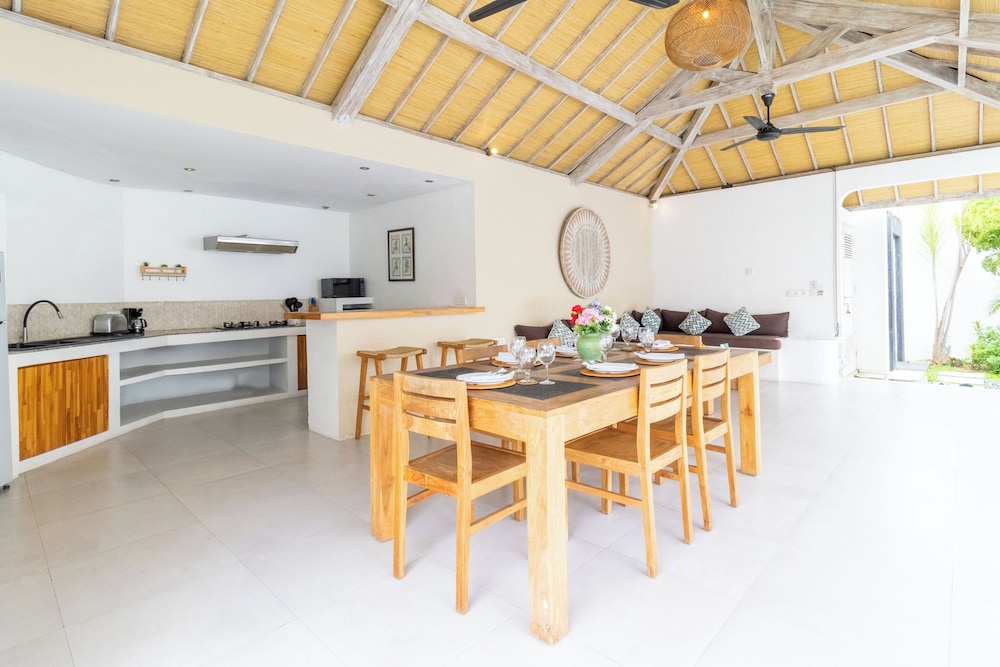 Villa Cocodrilos 2 by Pertama Management