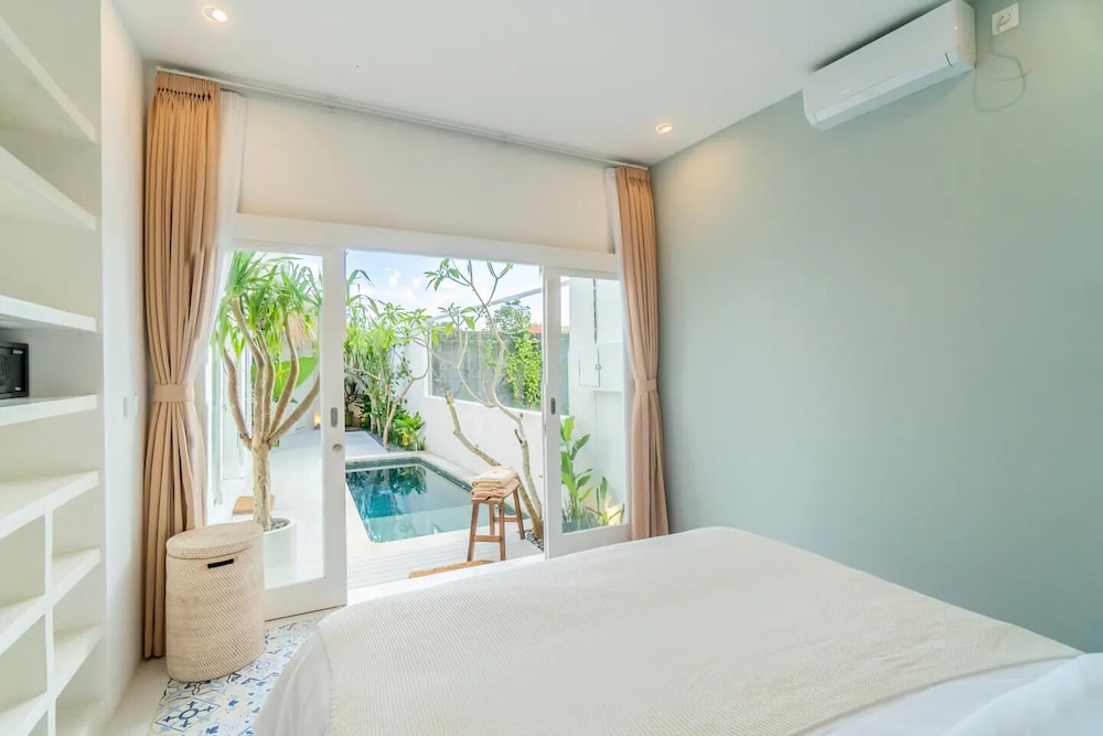Kokomo Villas by Aayan