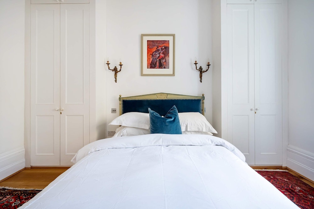 Highlife and Islington - by Out of Office Lifestyle