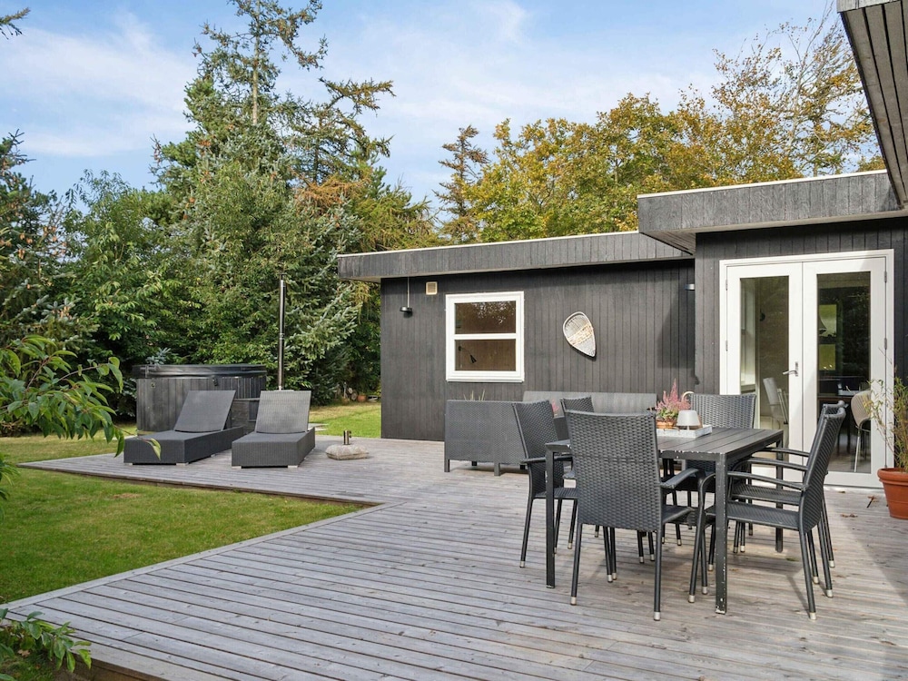5 Star Holiday Home in Skjern
