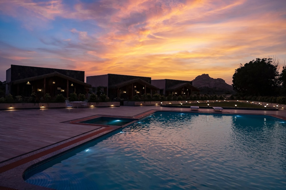 Vallora Retreat Jawai Luxuria by Moustache