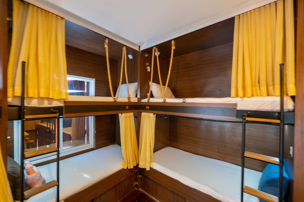 OYO 895 The Onion Hostel