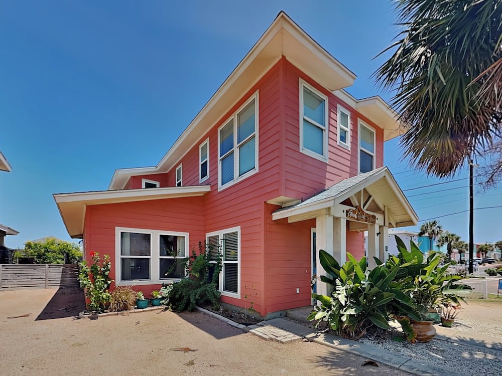 Royal Palm by Silver Sands Vacation Rentals